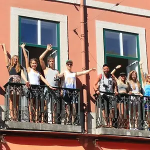 https://lookout-lisbon-hostel.hotels-lisbon-portugal.com